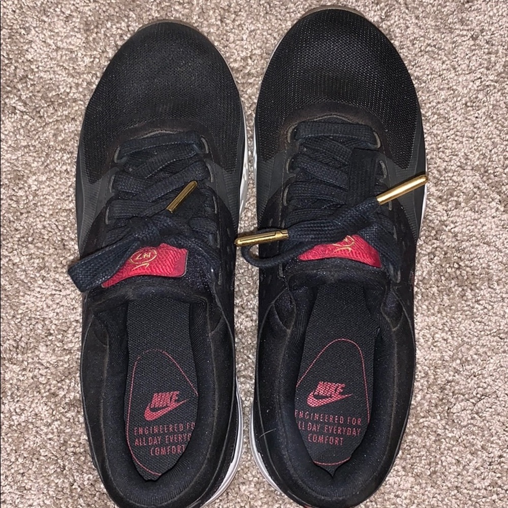 Nike N7